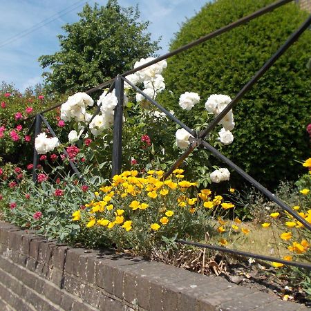 Bed and Breakfast The Beaumont à Sittingbourne Extérieur photo